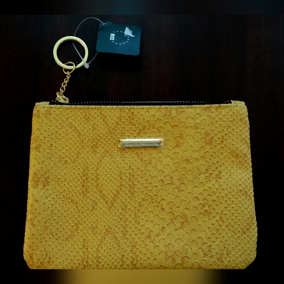 BNWT "Snakeskin" Makeup Bag - Picture 1 of 3